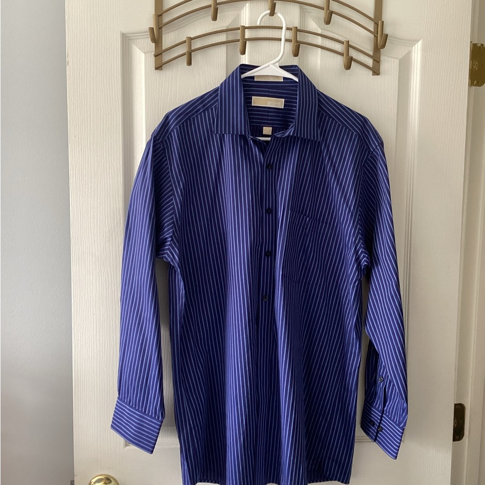 Michael Michael Kors Blue w/ blue pinstripes size 16 32/33